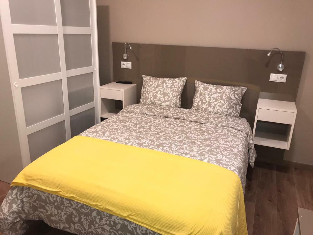 Residencia Compostela 2 Bed & Breakfast ซานติอาโก เด กอมโปสเตลา ภายนอก รูปภาพ