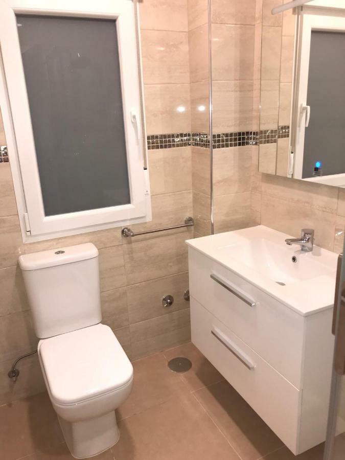Residencia Compostela 2 Bed & Breakfast ซานติอาโก เด กอมโปสเตลา ภายนอก รูปภาพ